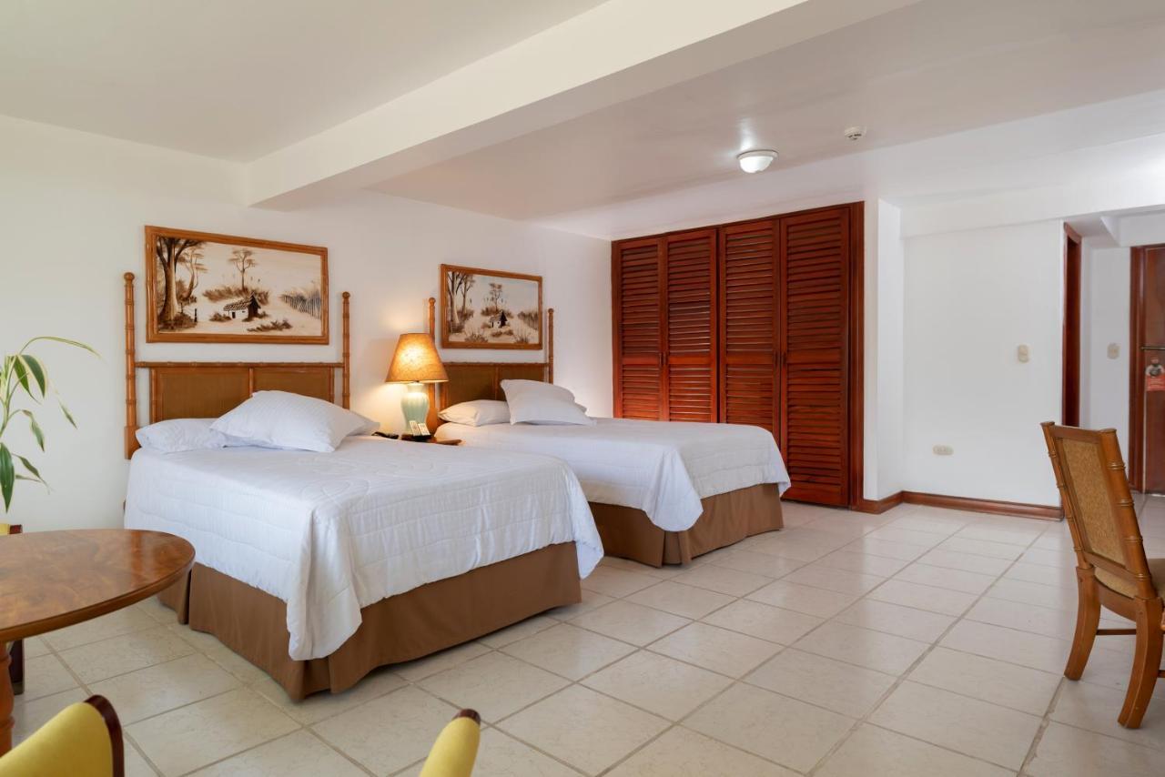 Hotel Zaracay Santo Domingo de los Colorados Εξωτερικό φωτογραφία